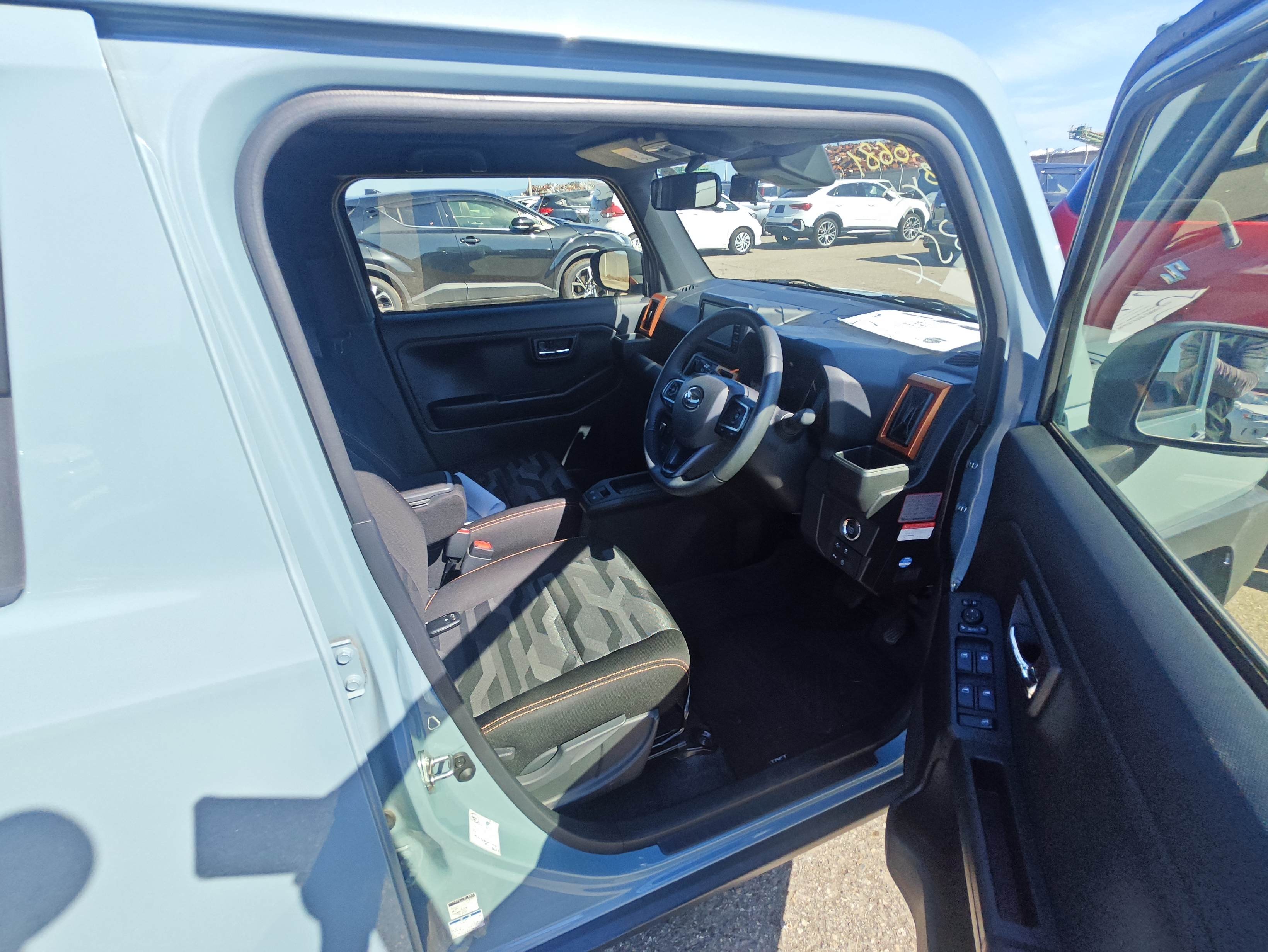 DAIHATSU TAFT