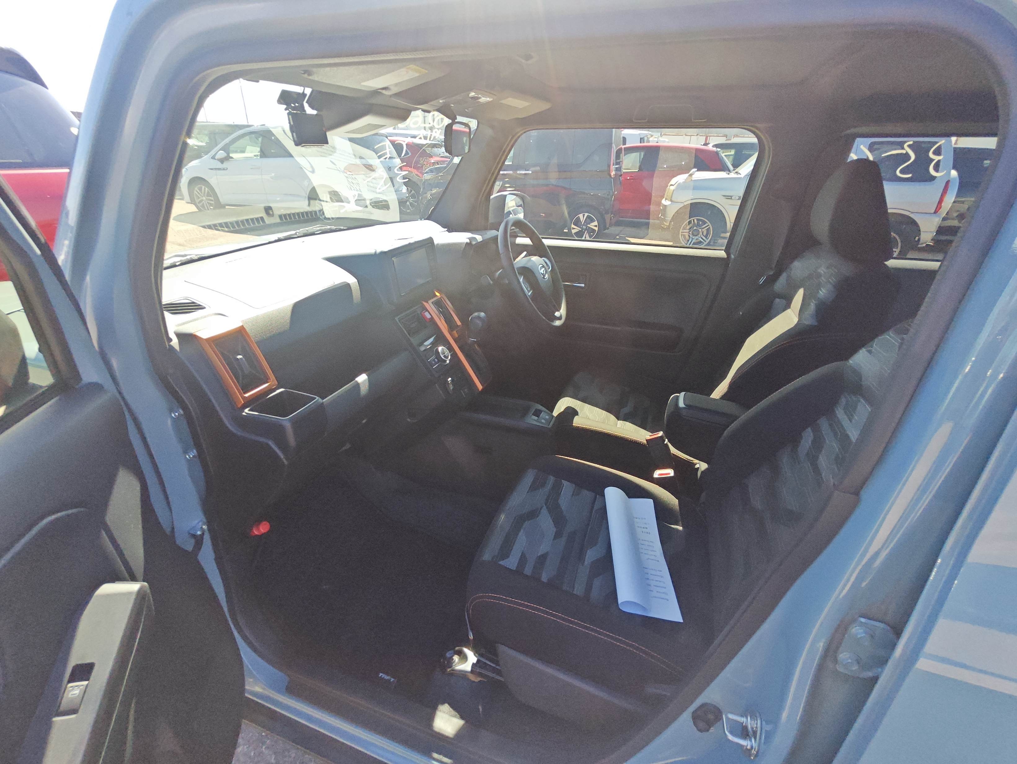 DAIHATSU TAFT