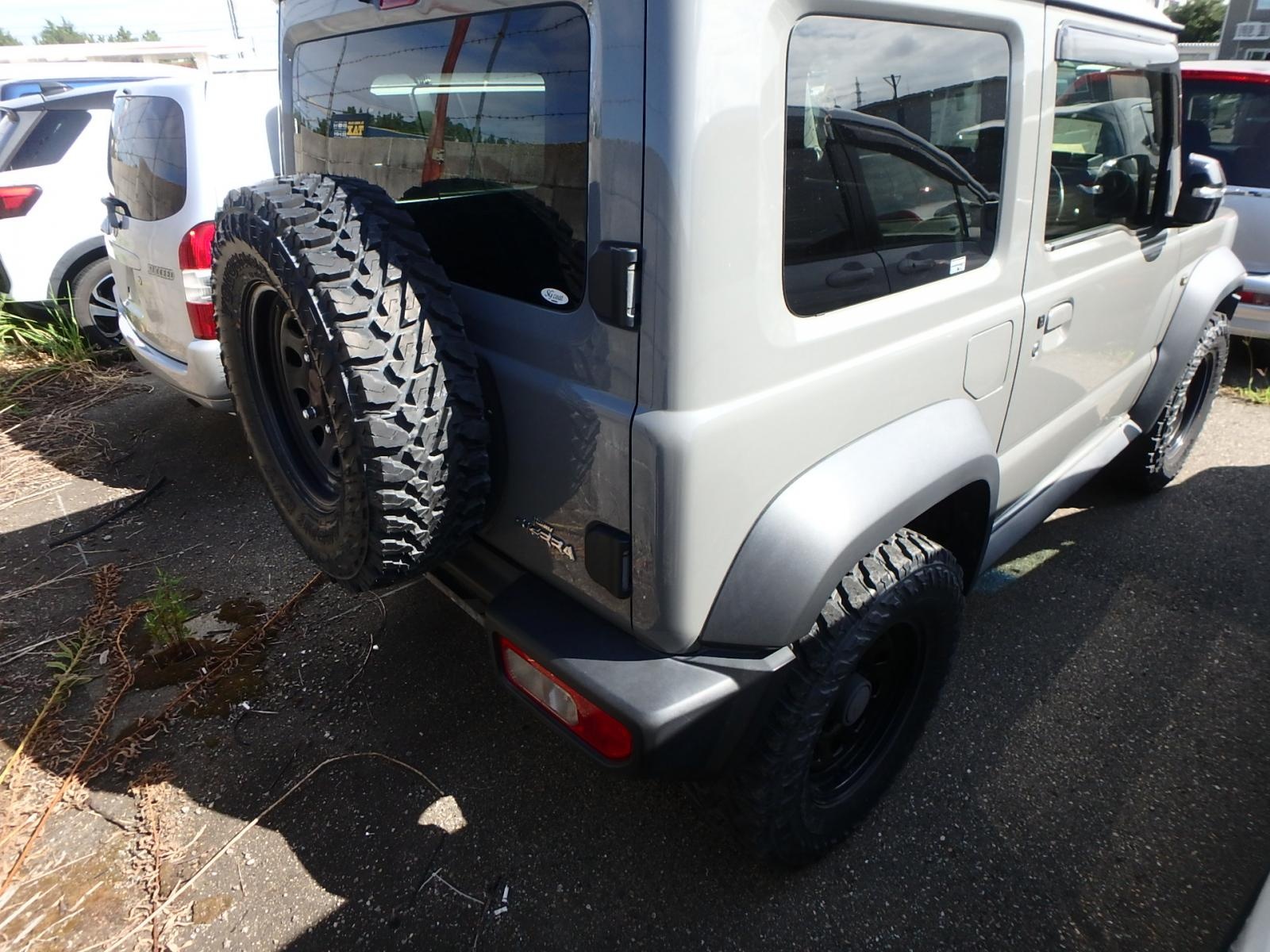 SUZUKI JIMNY SIERRA