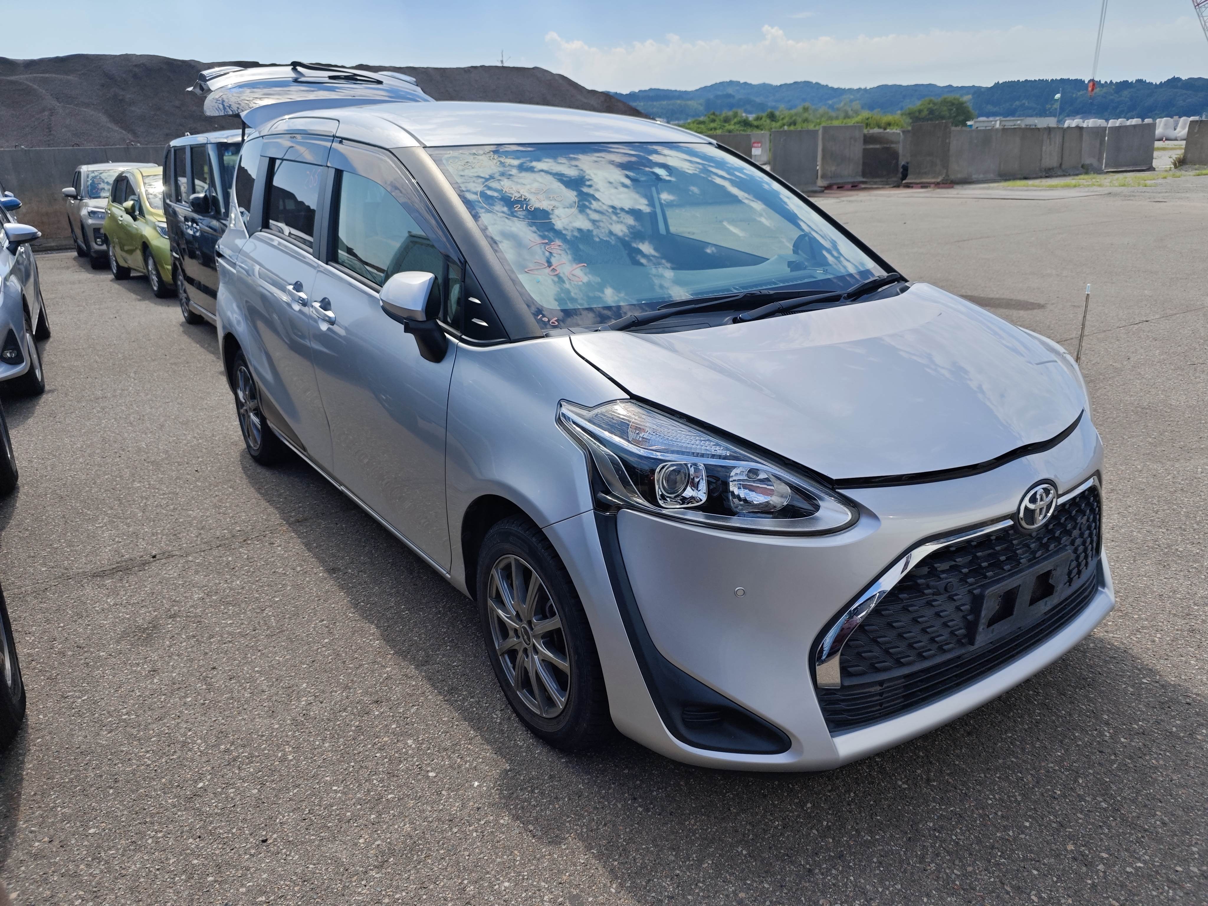 TOYOTA SIENTA