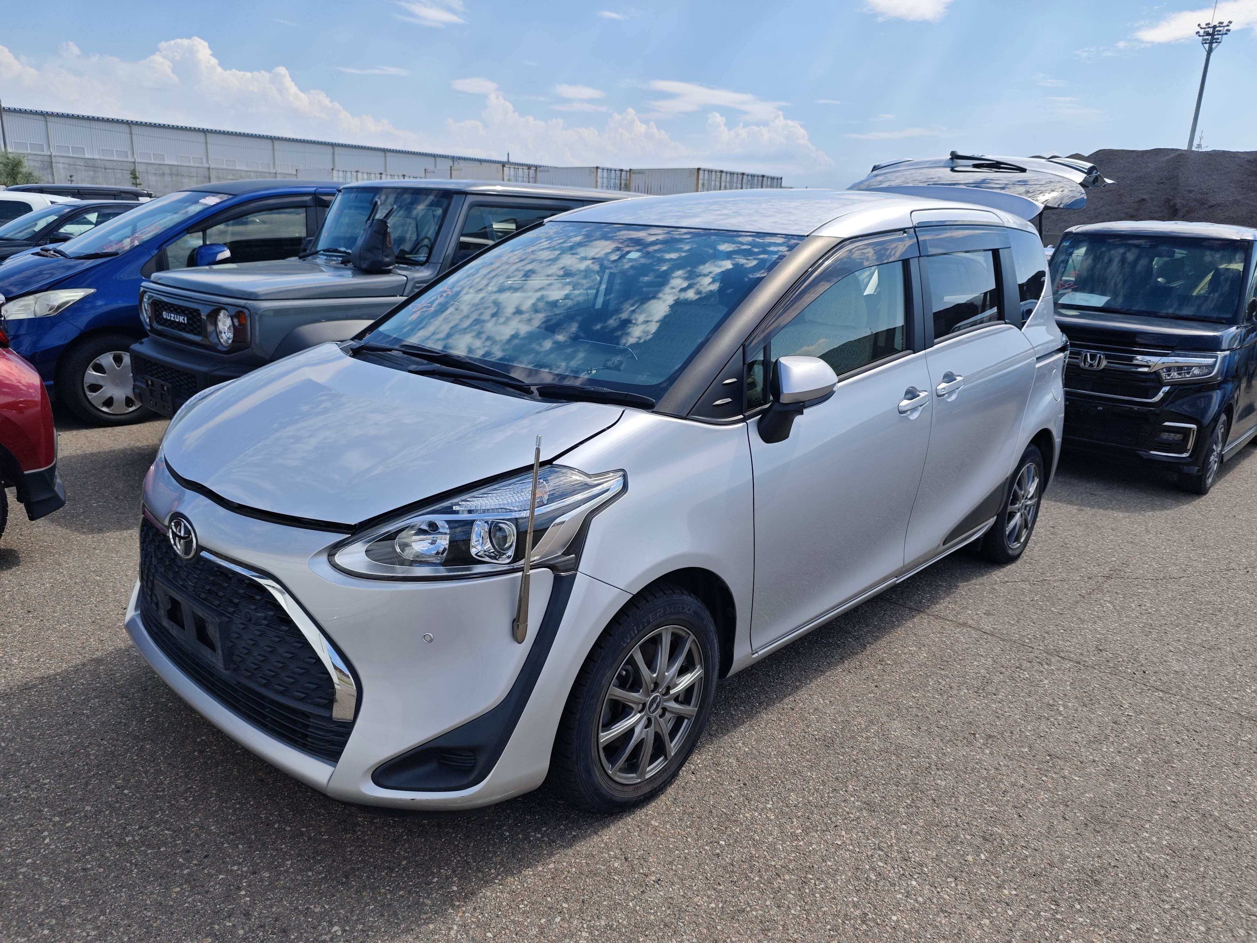 TOYOTA SIENTA