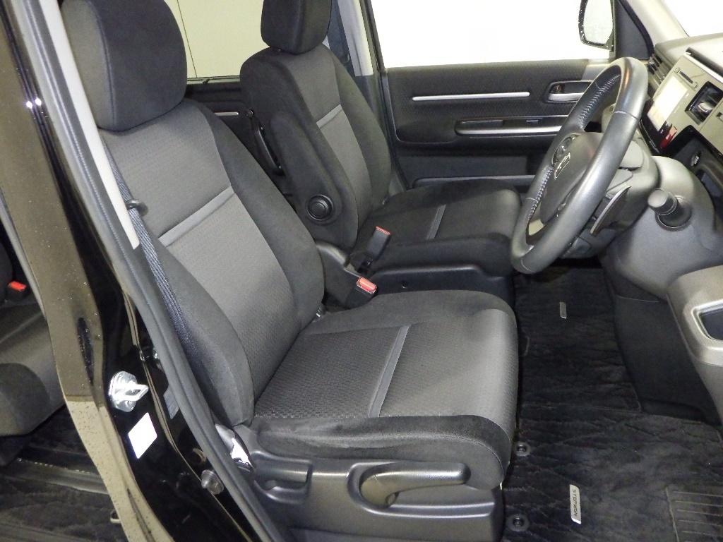 HONDA STEPWGN SPADA