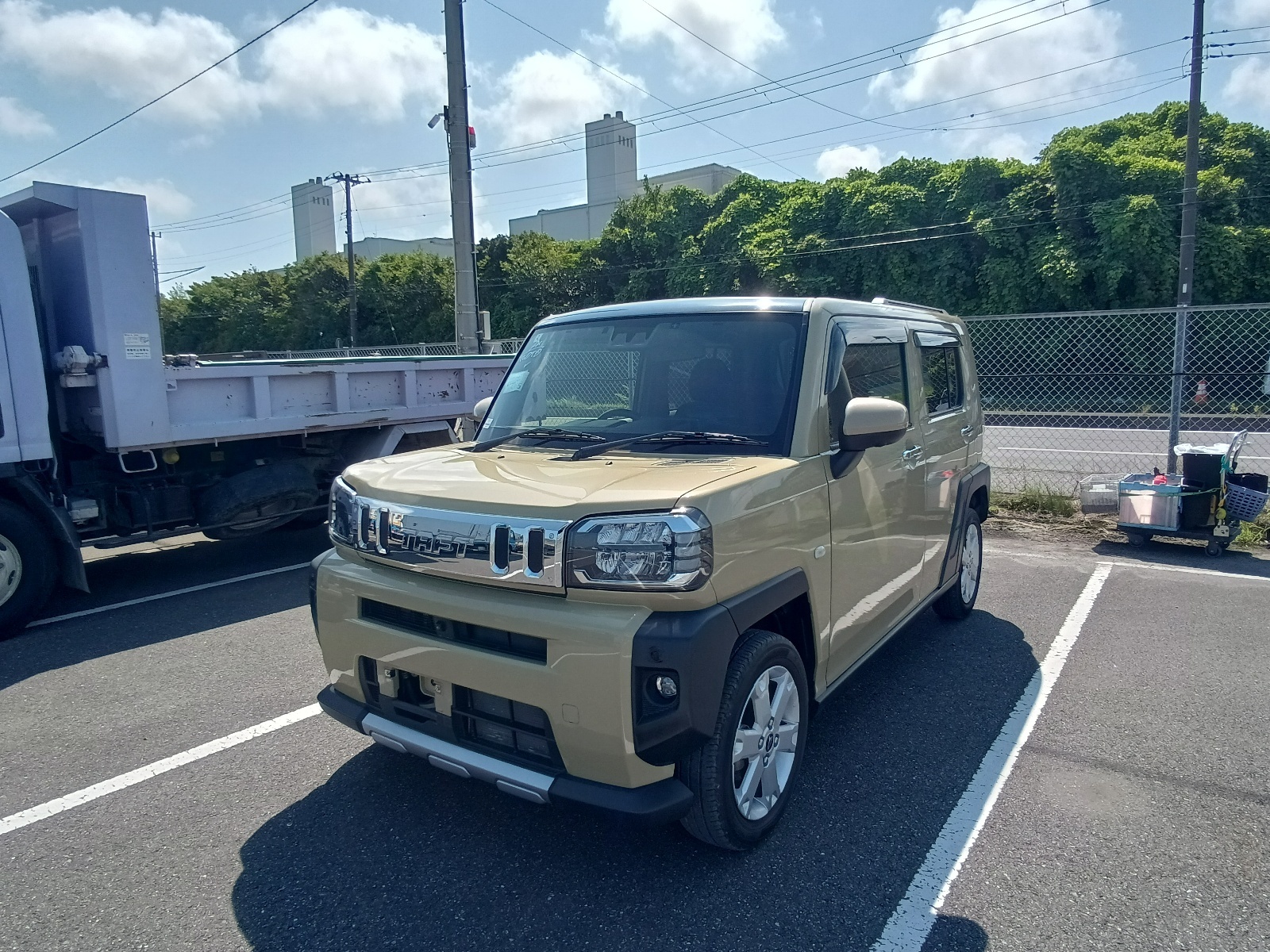 DAIHATSU TAFT