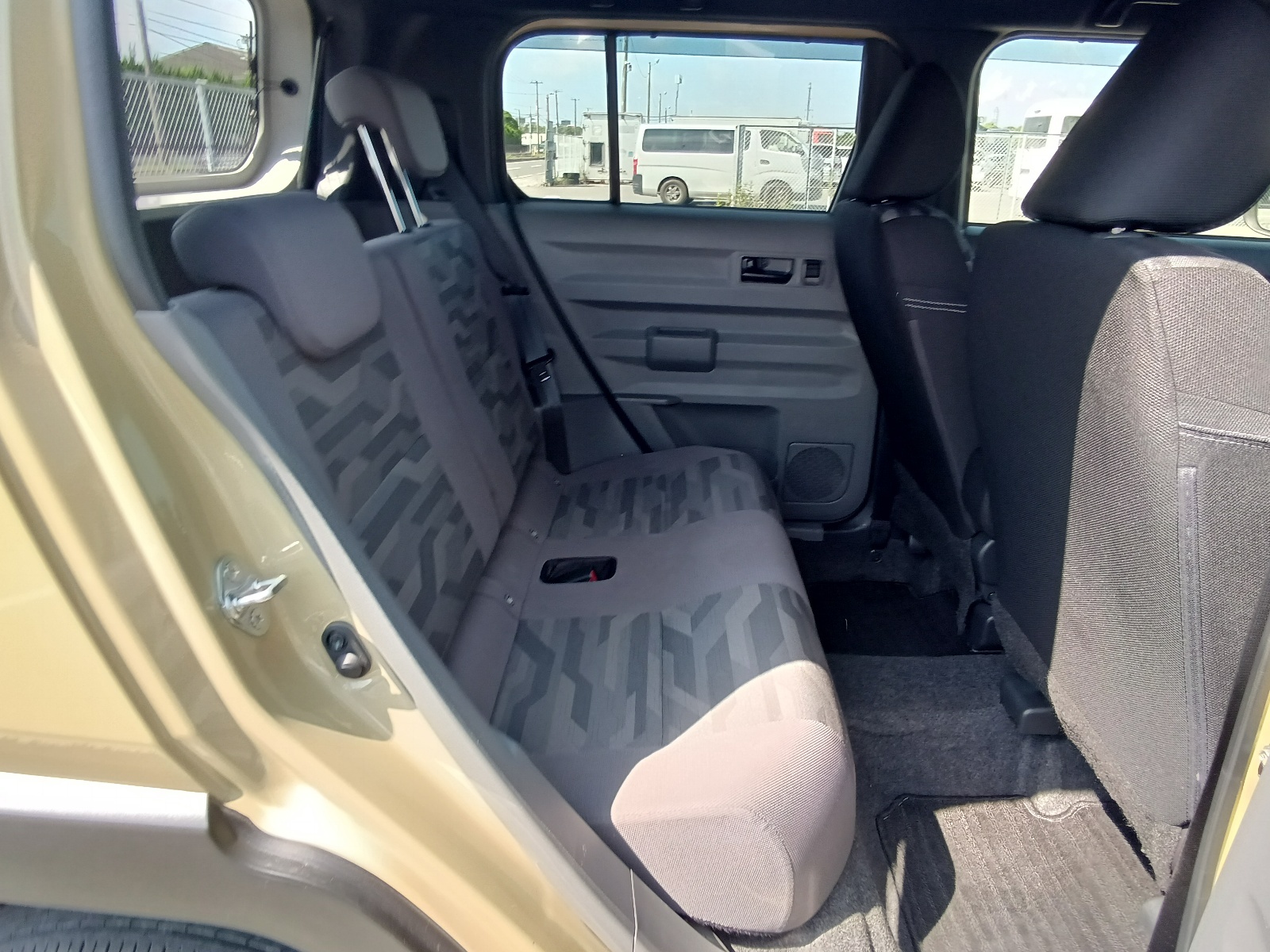 DAIHATSU TAFT