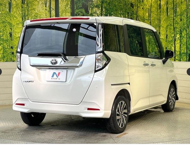 TOYOTA ROOMY