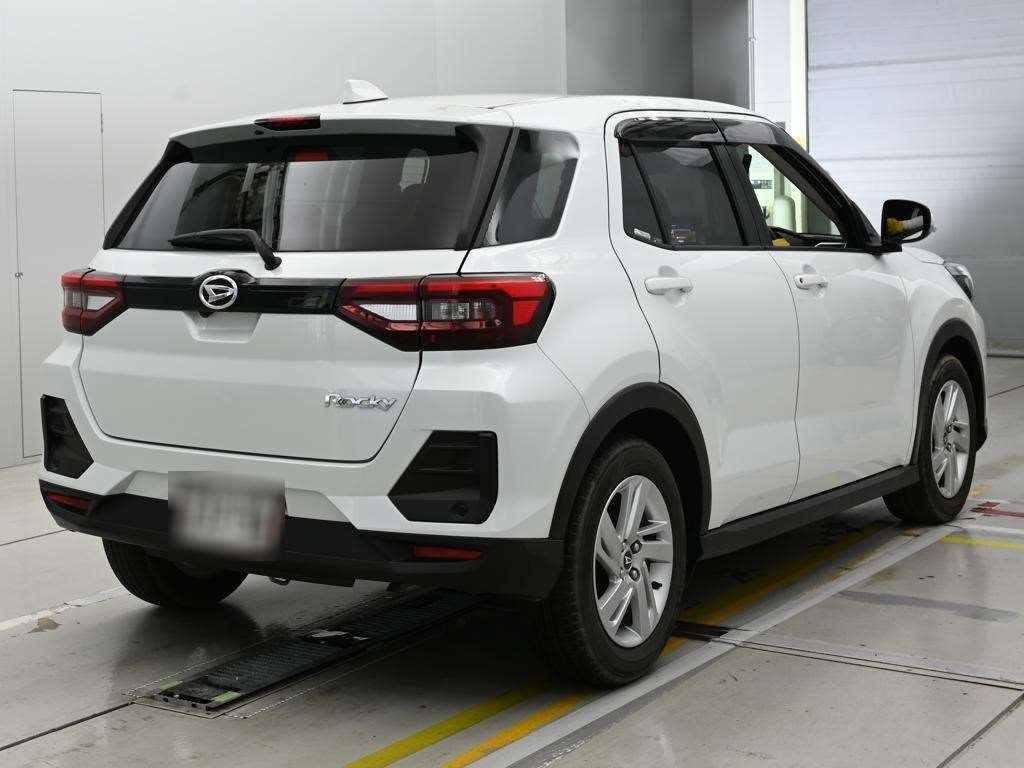 DAIHATSU ROCKY