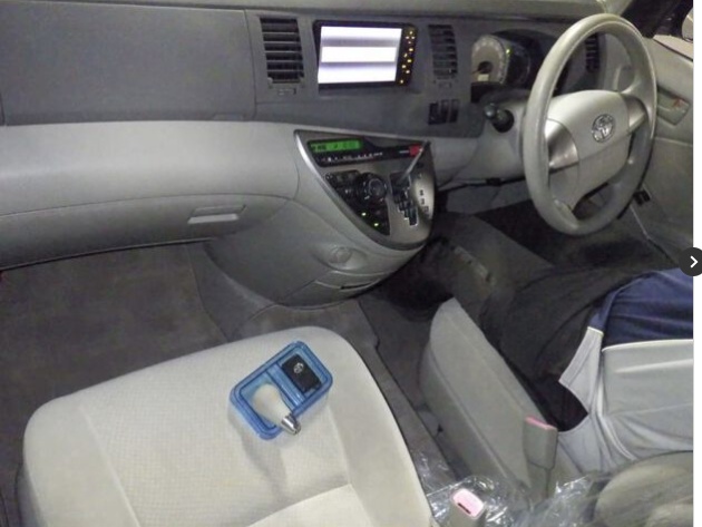 TOYOTA ISIS