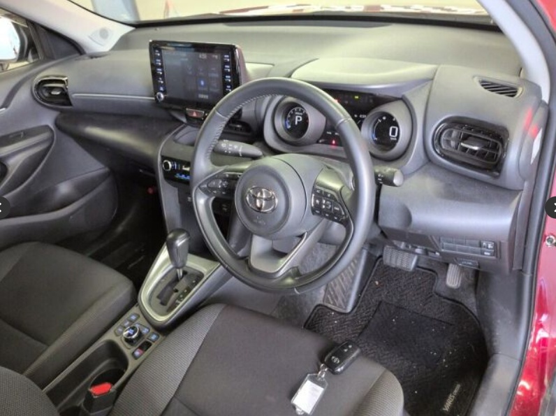 TOYOTA YARIS CROSS