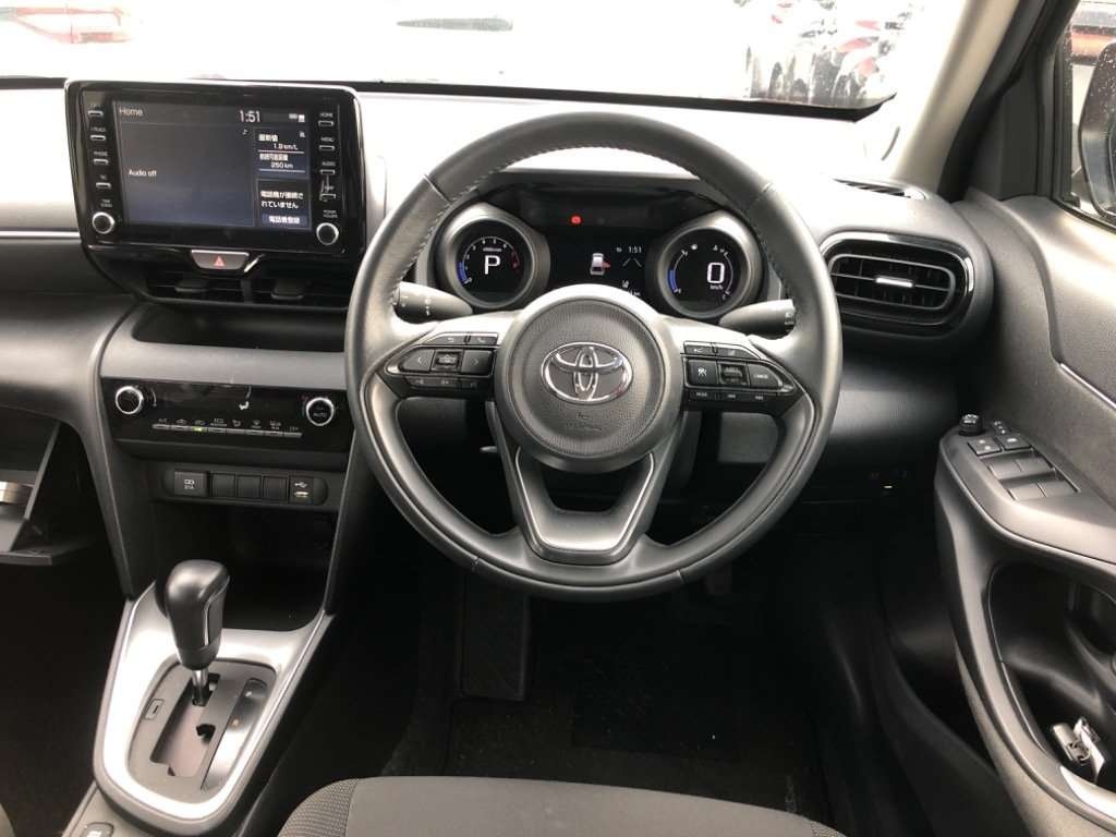 TOYOTA YARIS CROSS