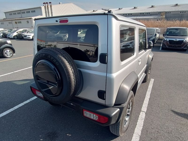 SUZUKI JIMNY SIERRA