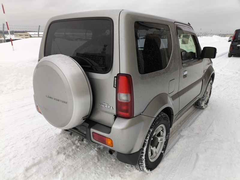SUZUKI JIMNY SIERRA