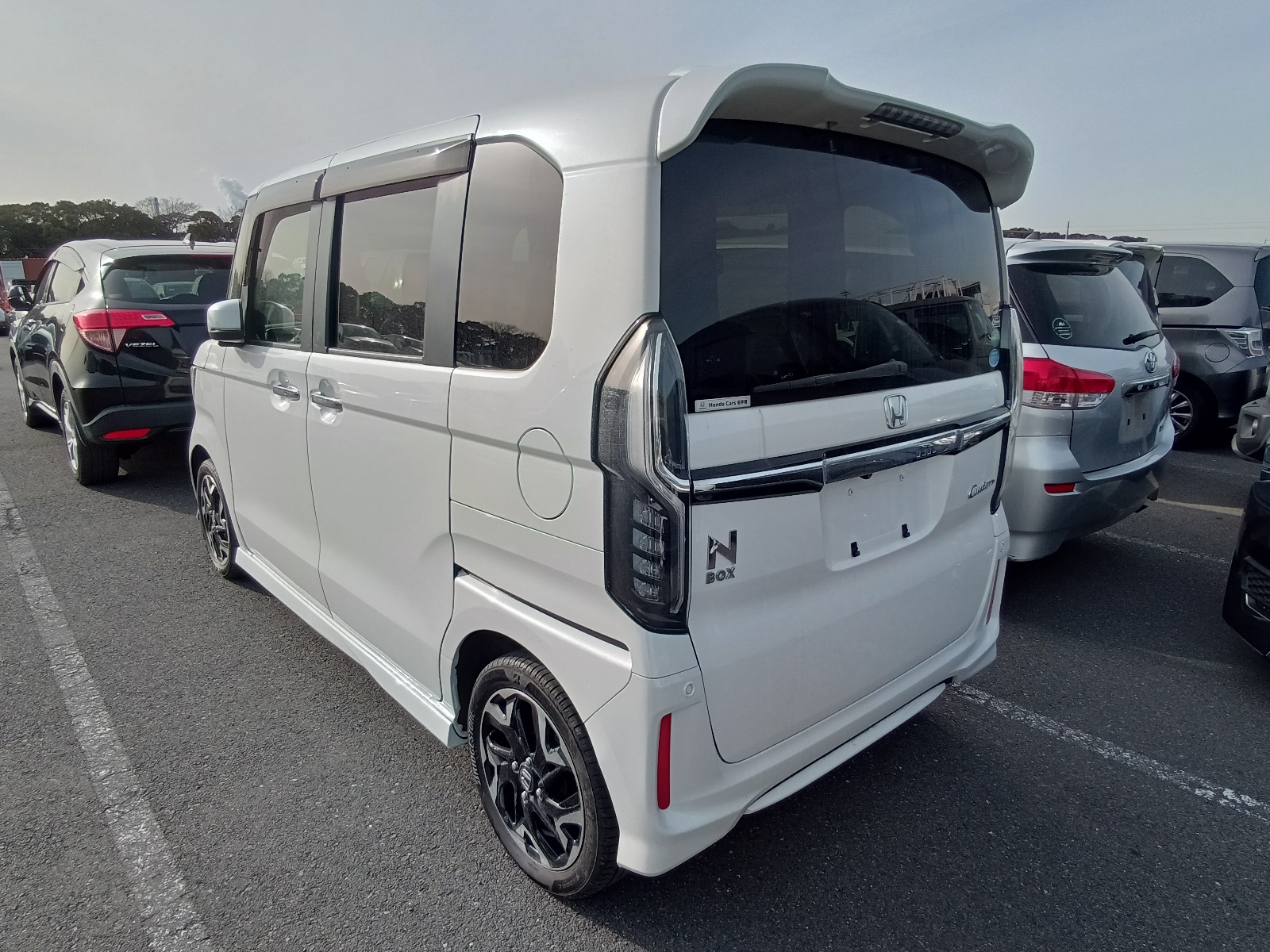 Honda N-box