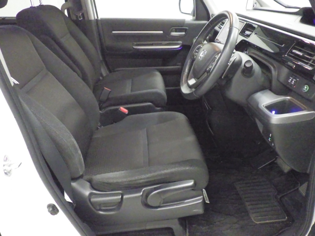 HONDA STEPWGN SPADA