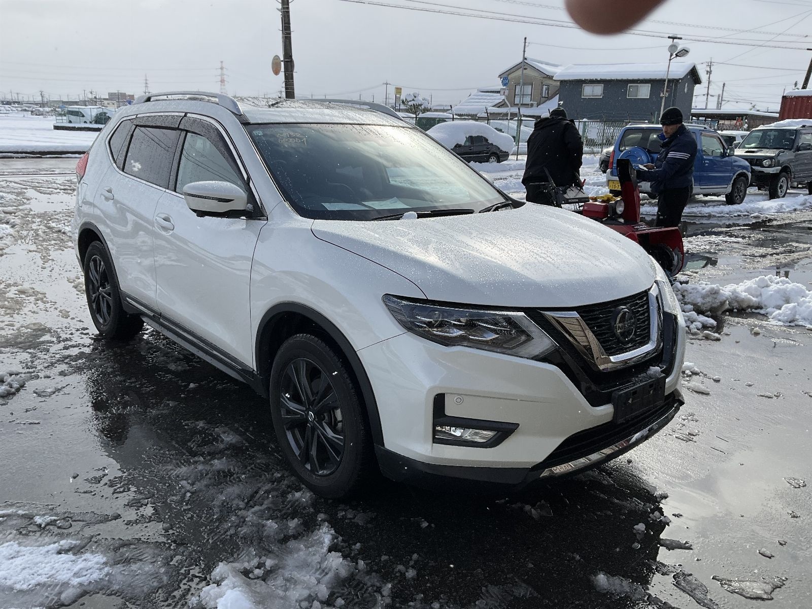 NISSAN X-TRAIL