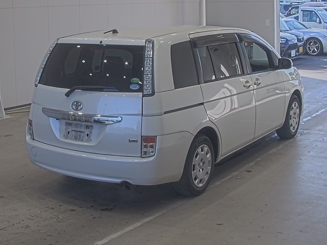 TOYOTA ISIS