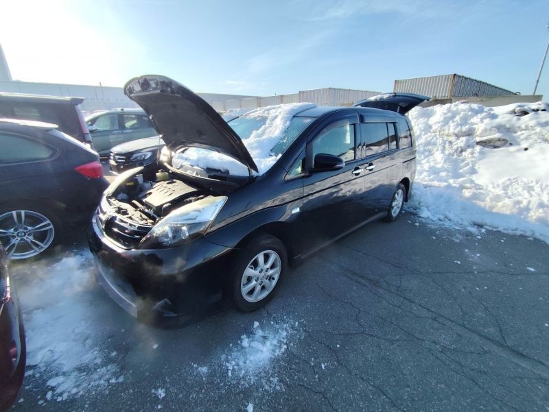 TOYOTA ISIS