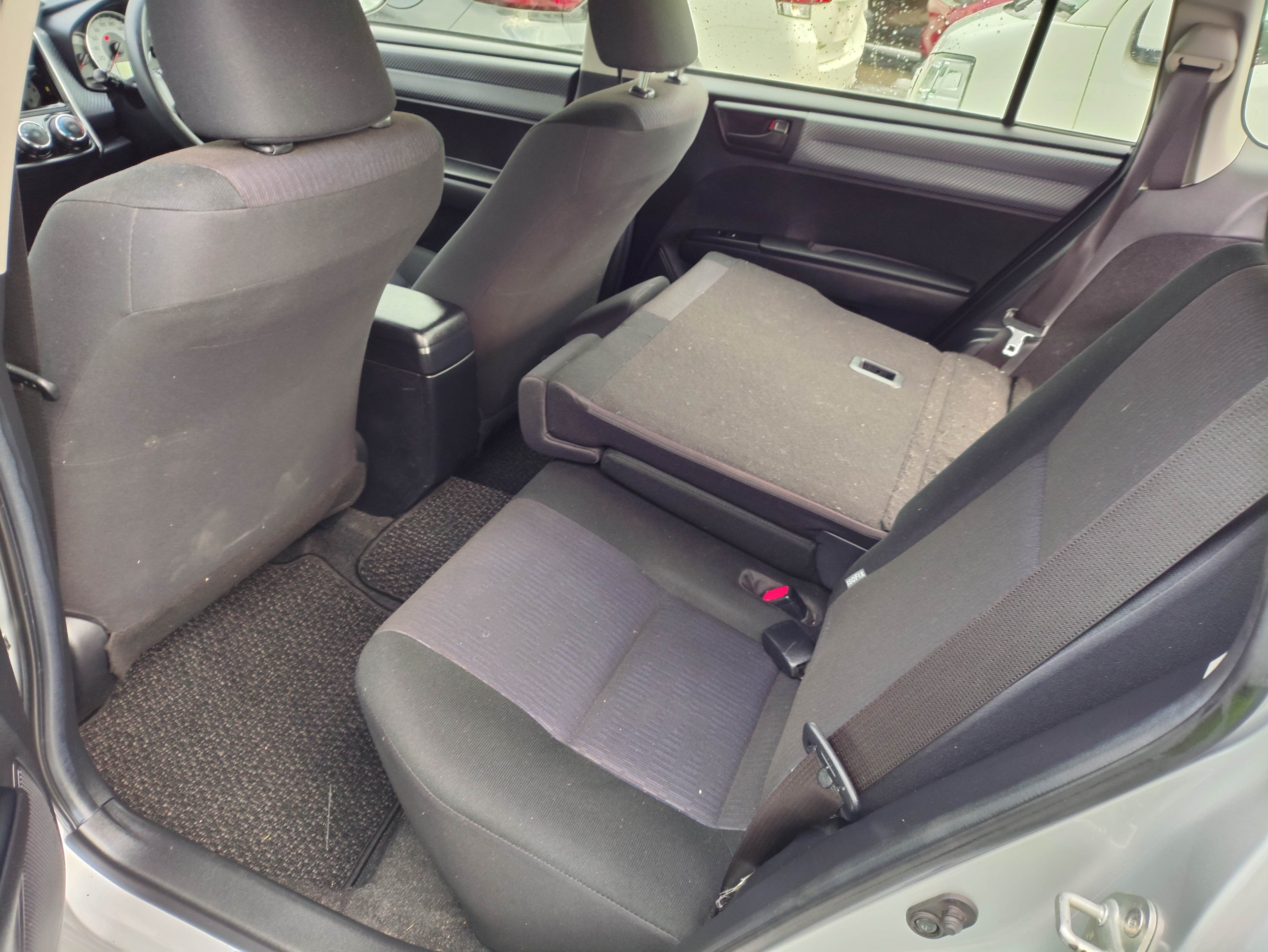 TOYOTA COROLLA FIELDER