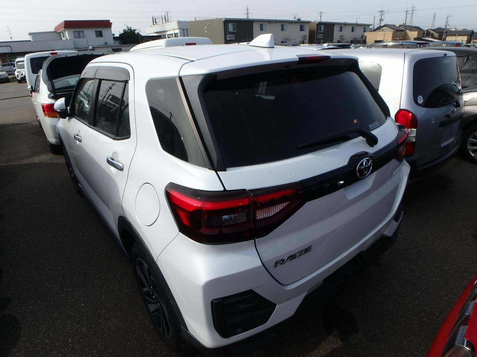 TOYOTA RAIZE