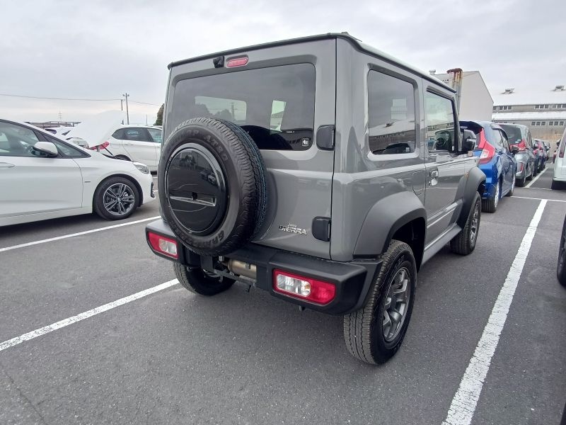 Suzuki Jimny Sierra