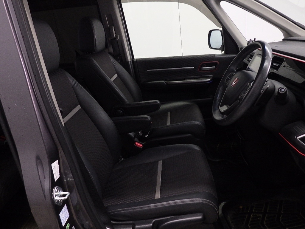 HONDA STEPWGN SPADA