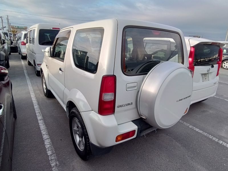 SUZUKI JIMNY SIERRA