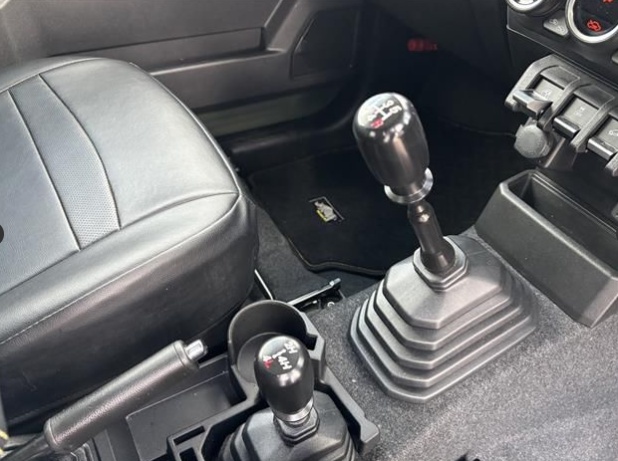 Suzuki Jimny Sierra