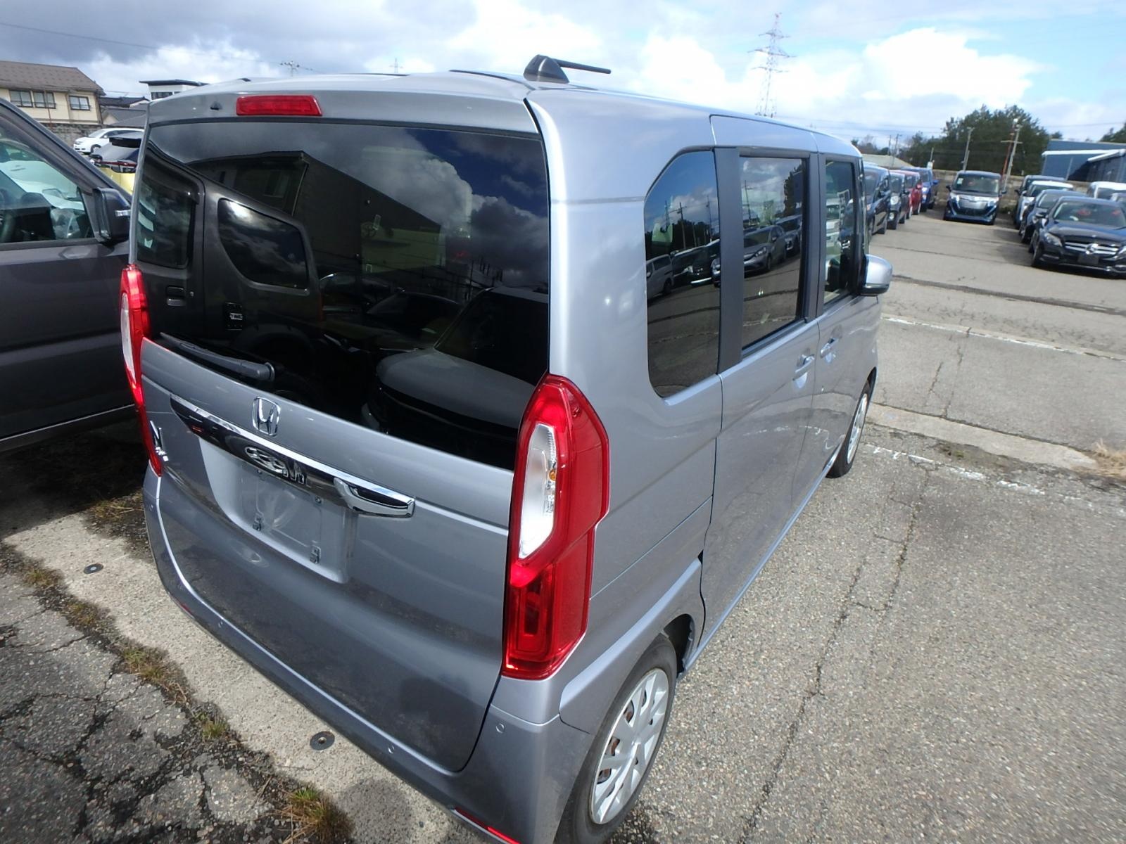 HONDA N BOX