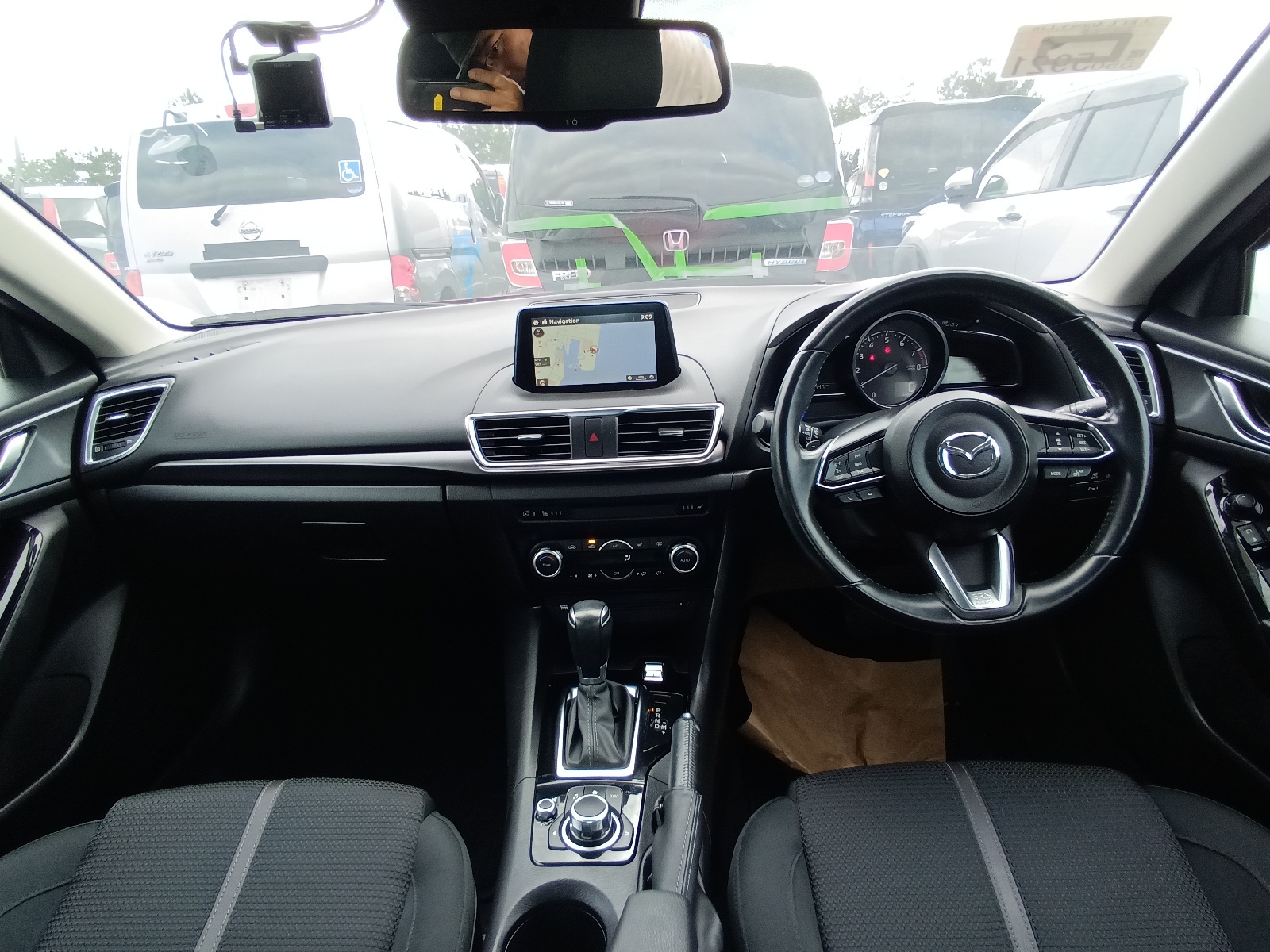 MAZDA AXELA