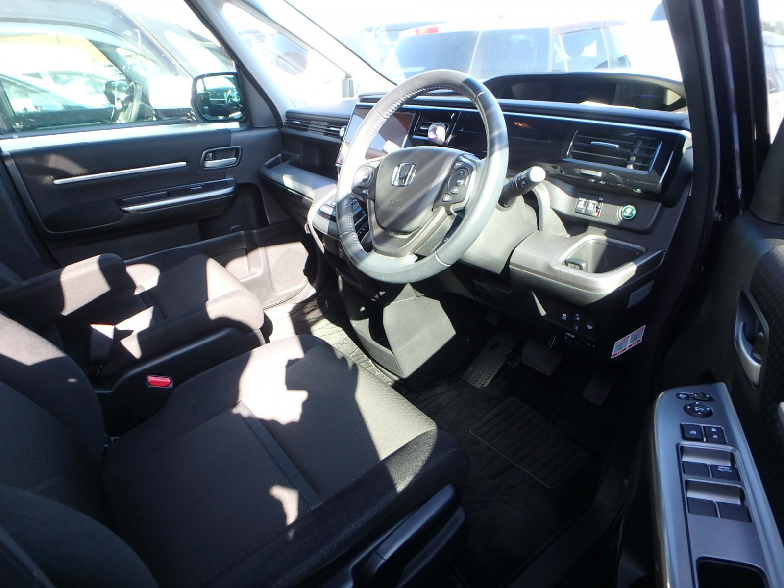 HONDA STEPWGN SPADA
