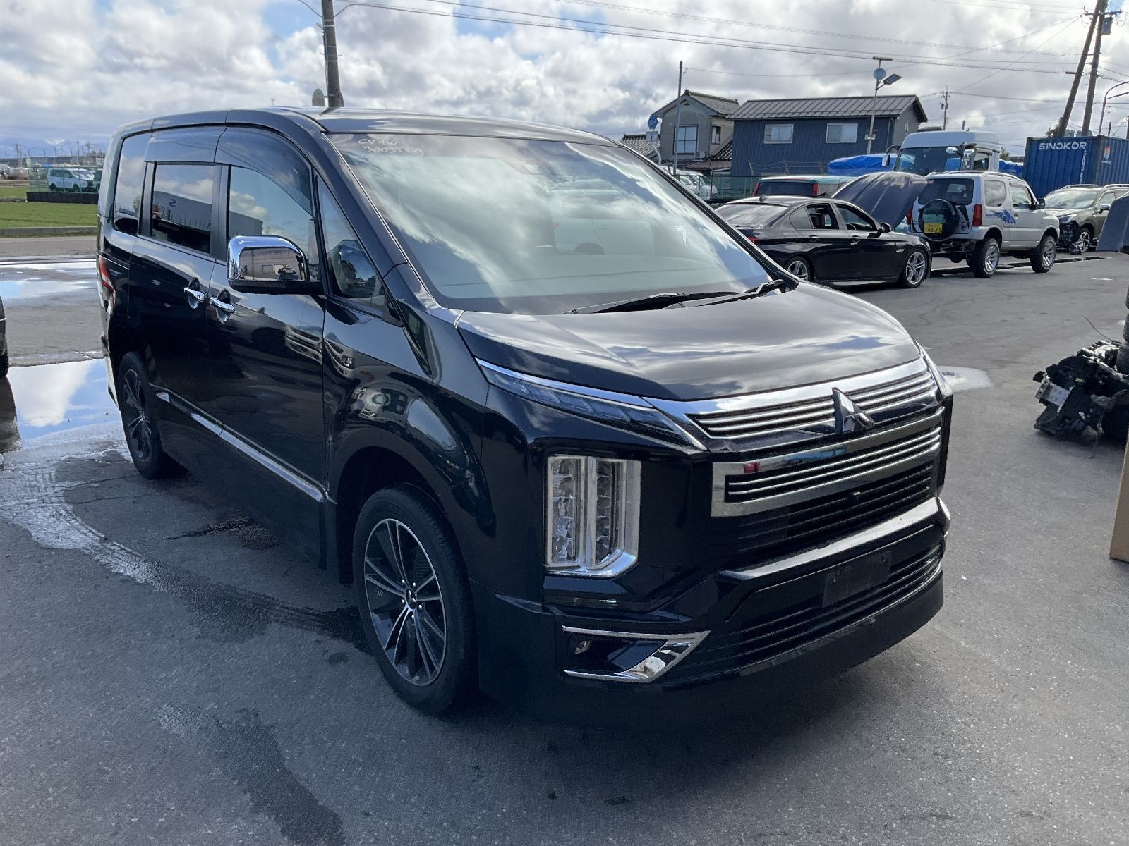 Mitsubishi Delica D:5