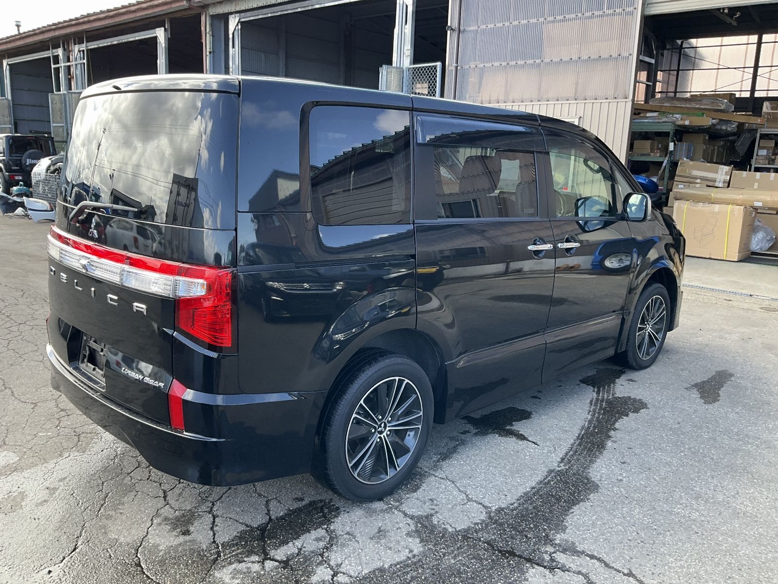 Mitsubishi Delica D:5