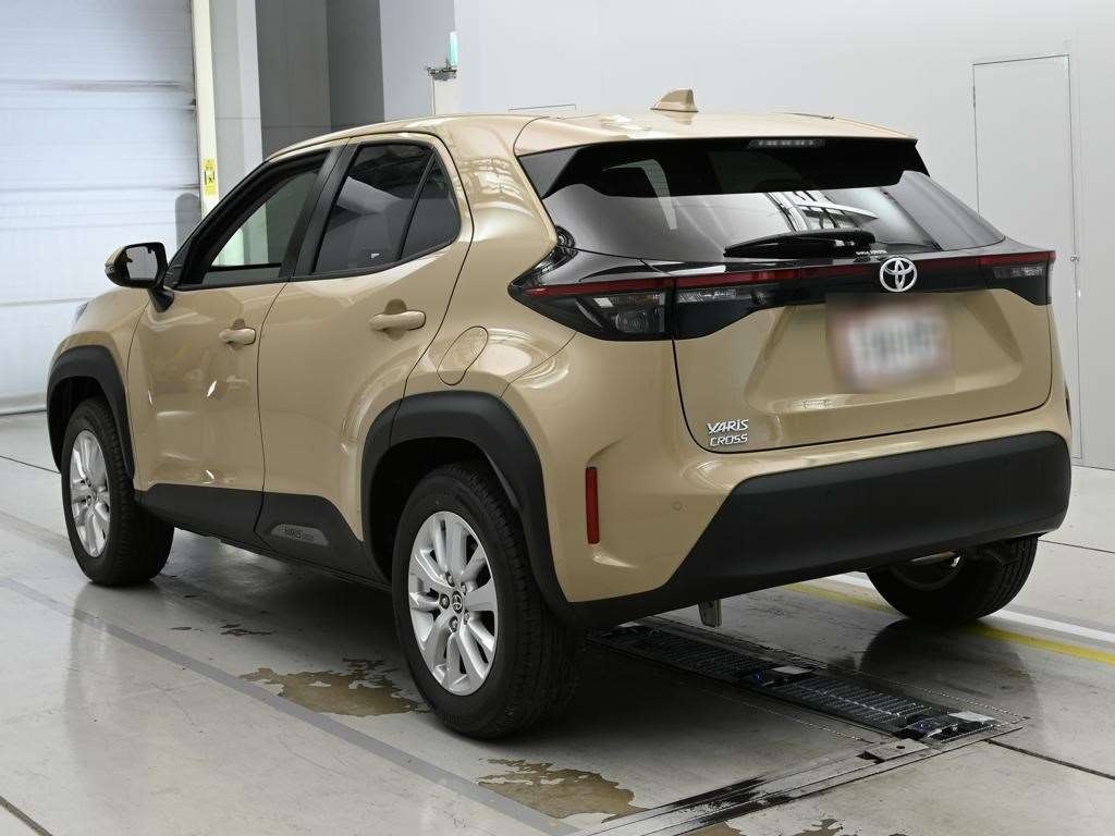 TOYOTA YARIS CROSS