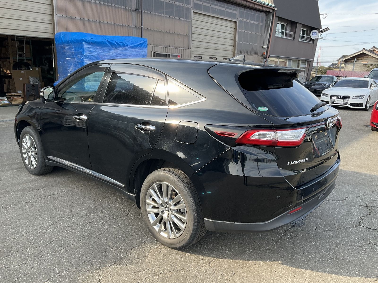 TOYOTA HARRIER