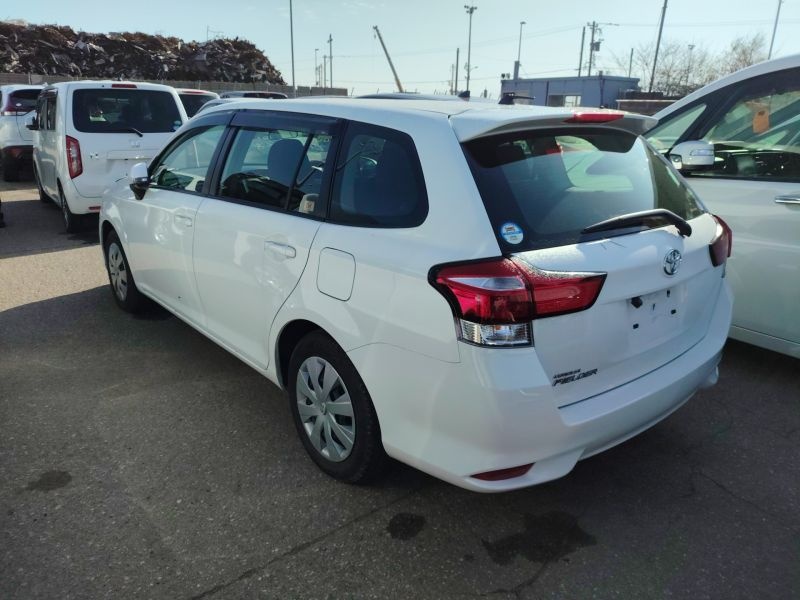 TOYOTA COROLLA FIELDER