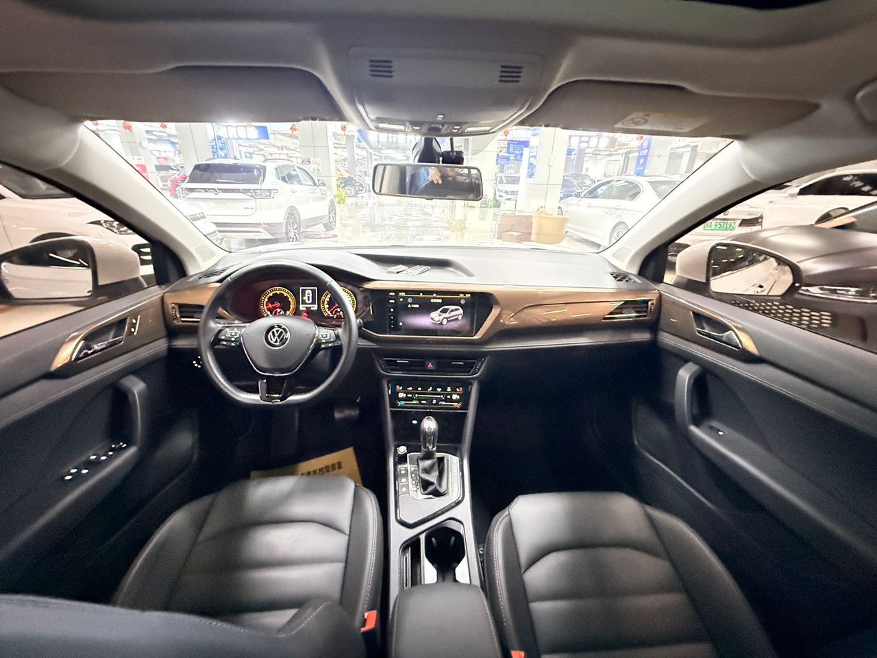 Volkswagen Tharu
