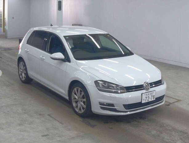 VOLKSWAGEN GOLF