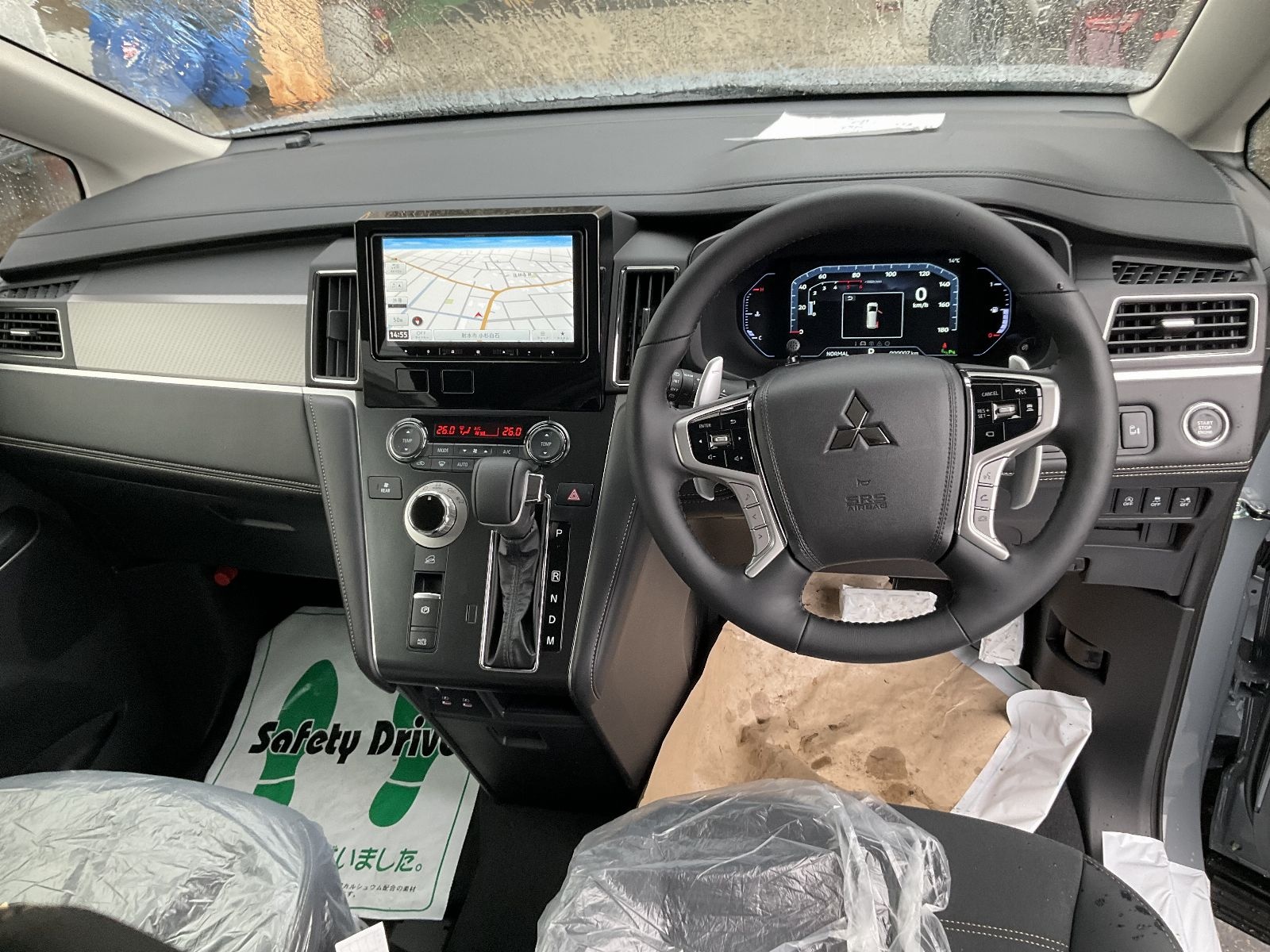 MITSUBISHI DELICA D:5