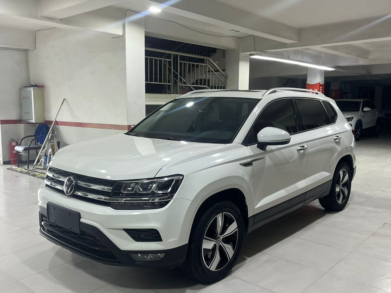 Volkswagen Tharu