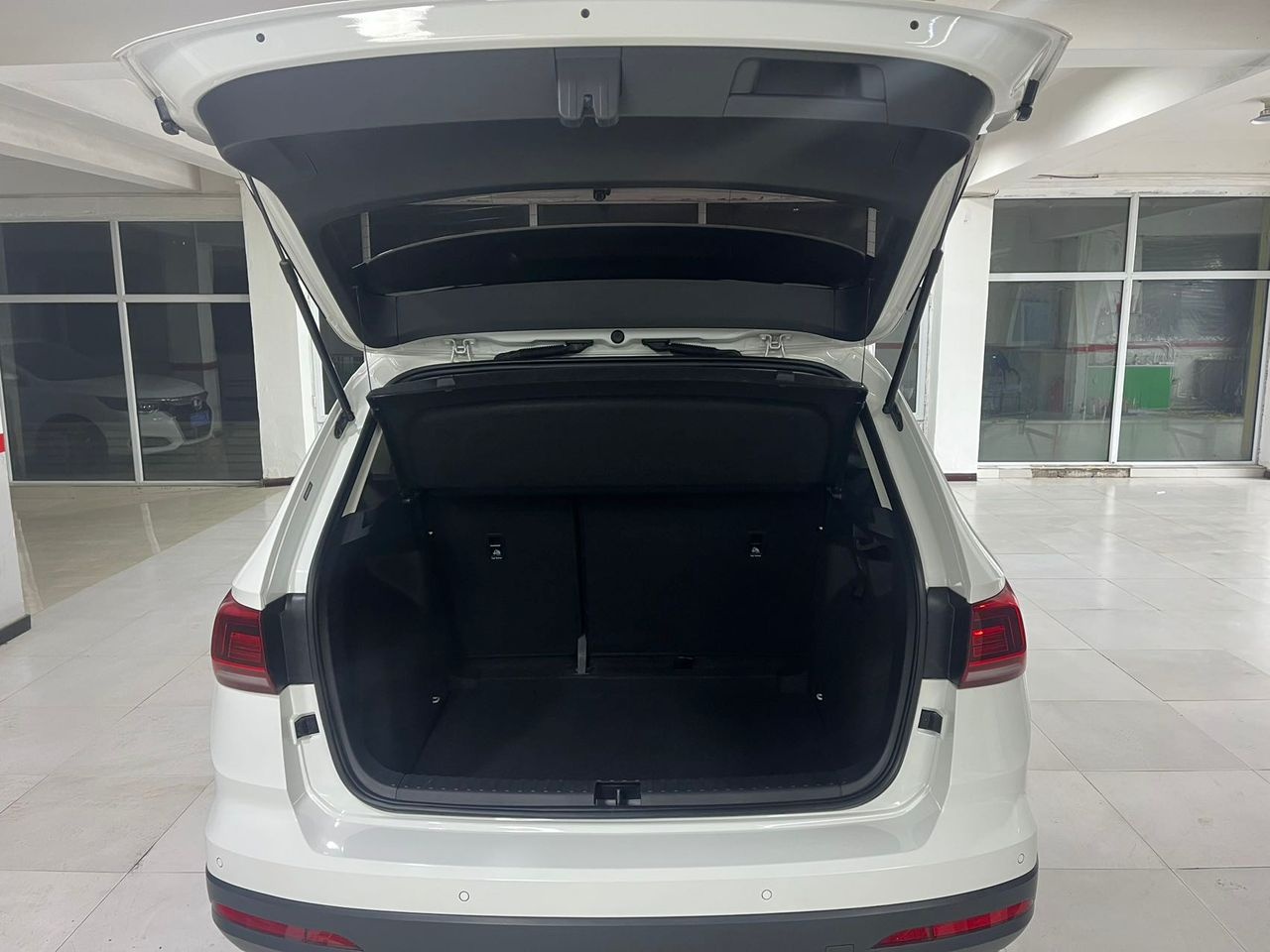 Volkswagen Tharu