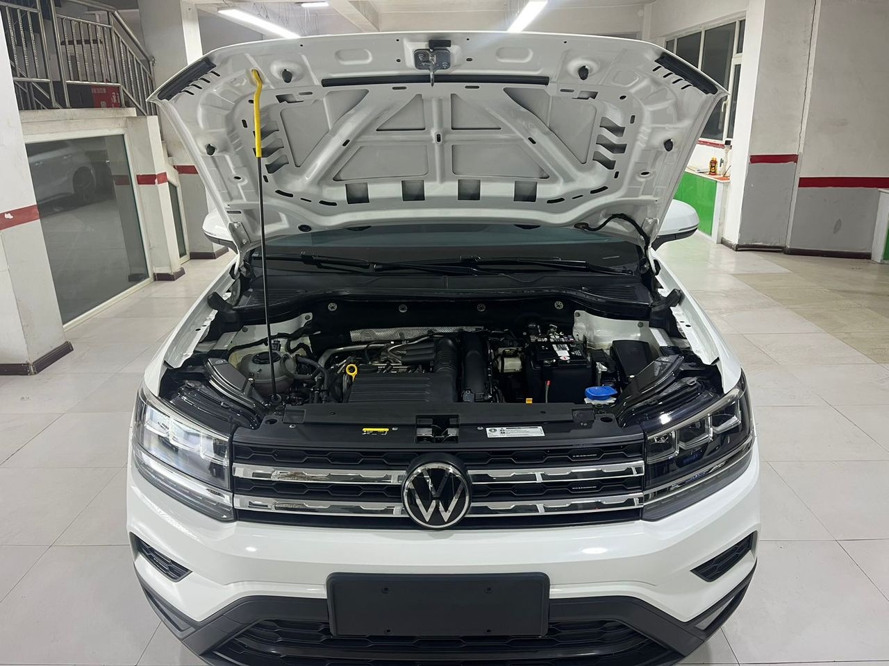 Volkswagen Tharu