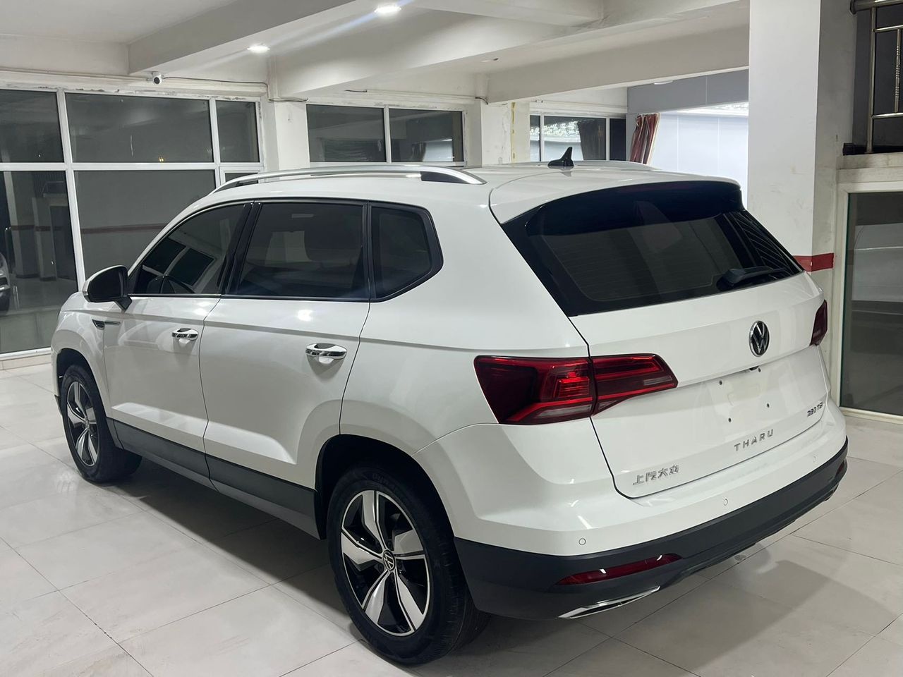 Volkswagen Tharu