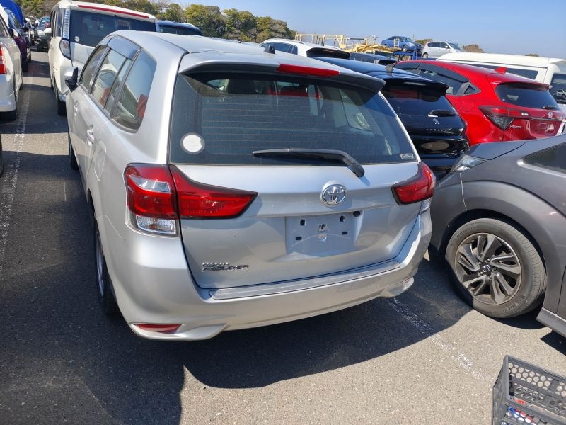 TOYOTA COROLLA FIELDER