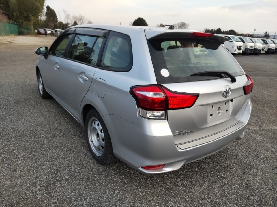 TOYOTA COROLLA FIELDER
