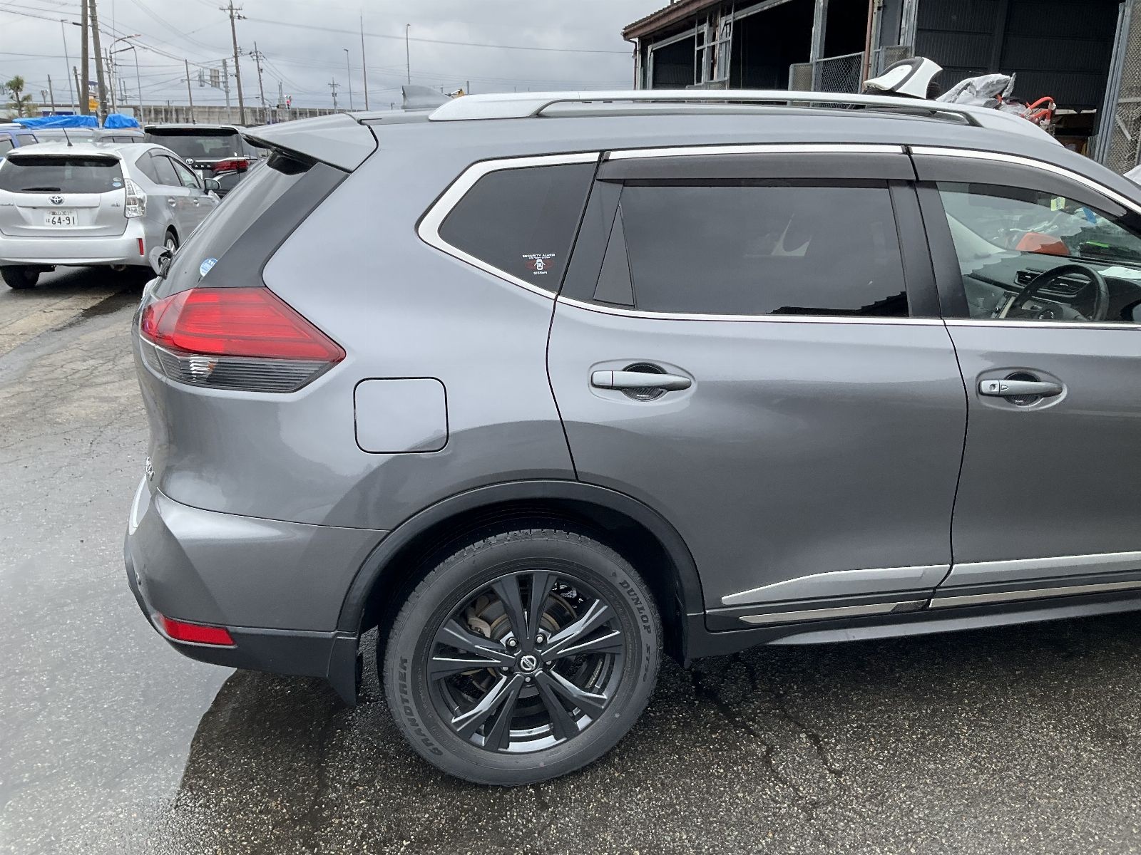 NISSAN X-TRAIL