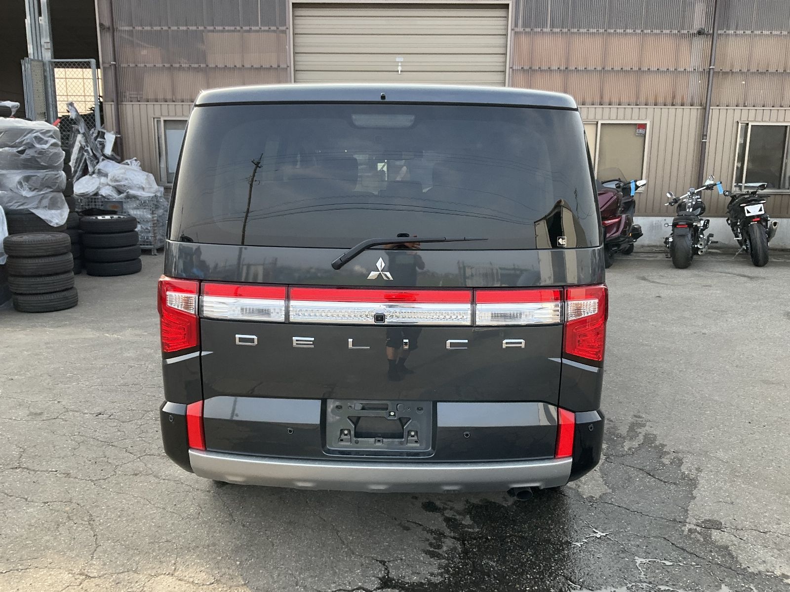 Mitsubishi Delica D:5