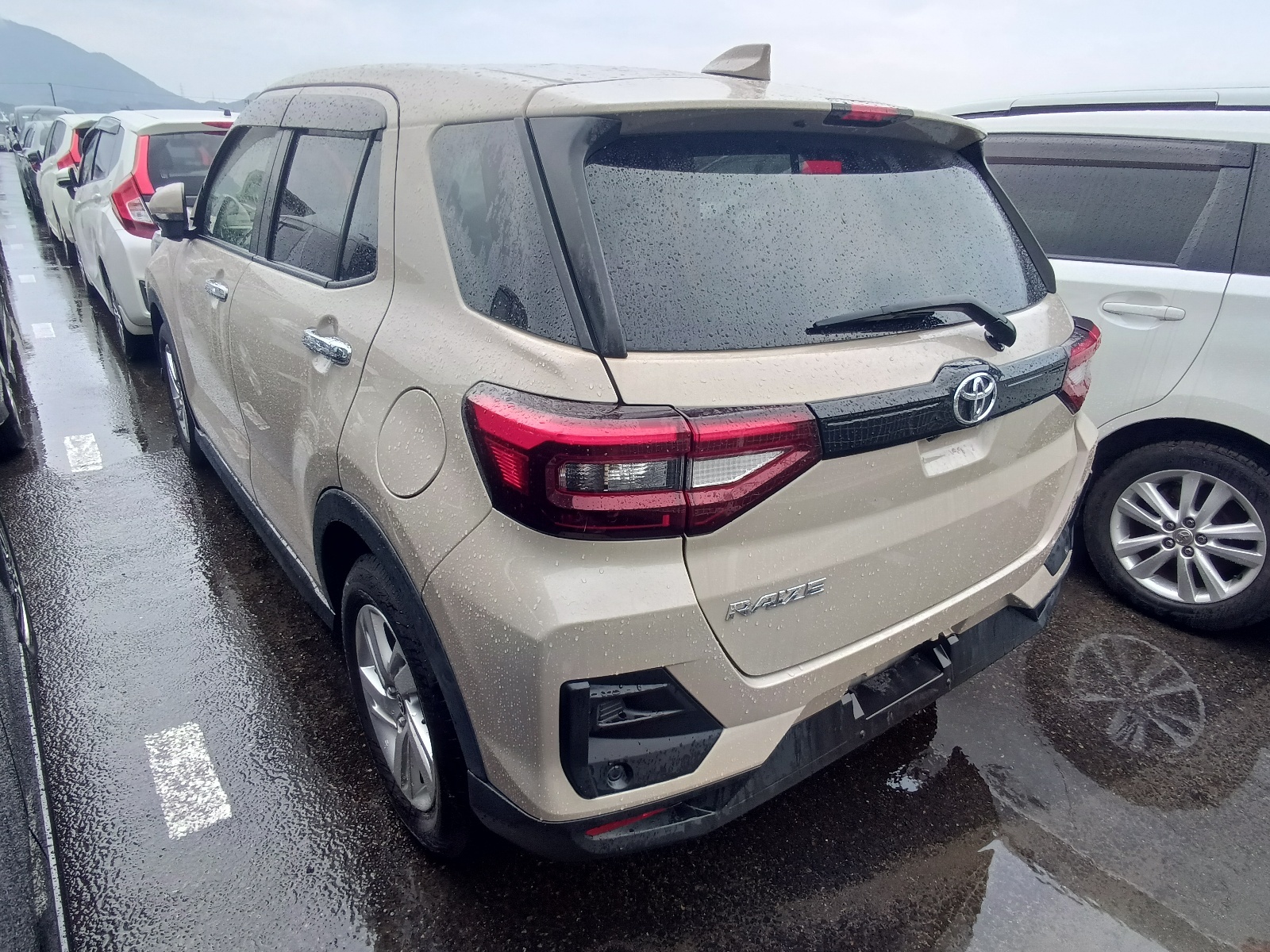 TOYOTA RAIZE