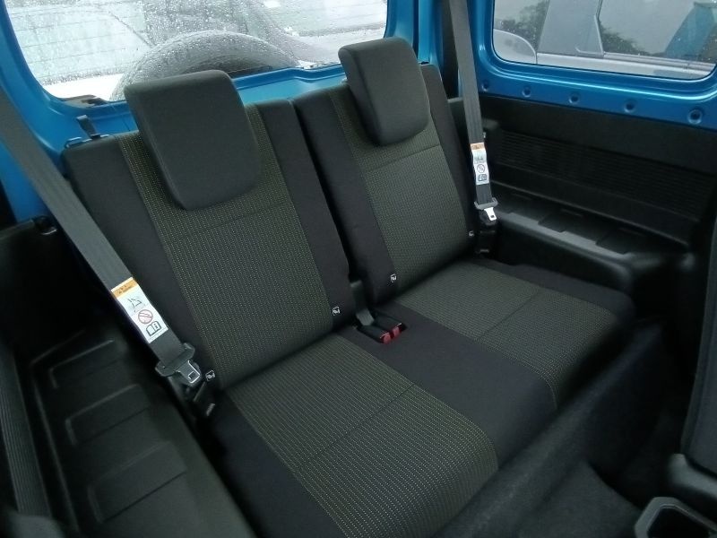 SUZUKI JIMNY SIERRA