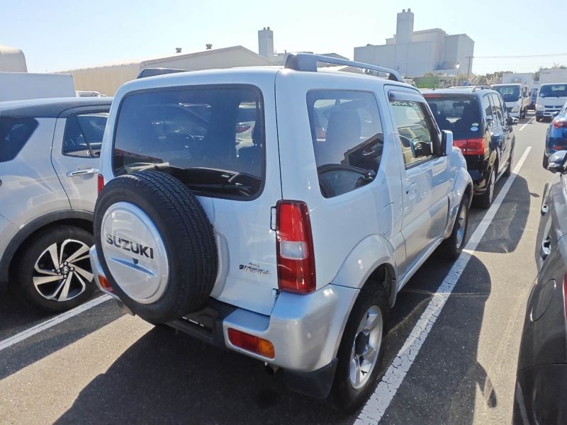SUZUKI JIMNY SIERRA