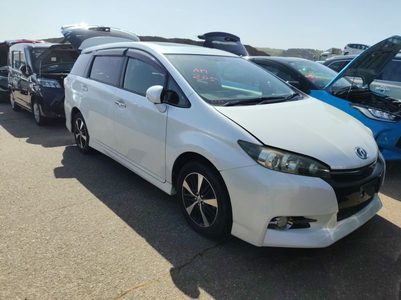 TOYOTA WISH