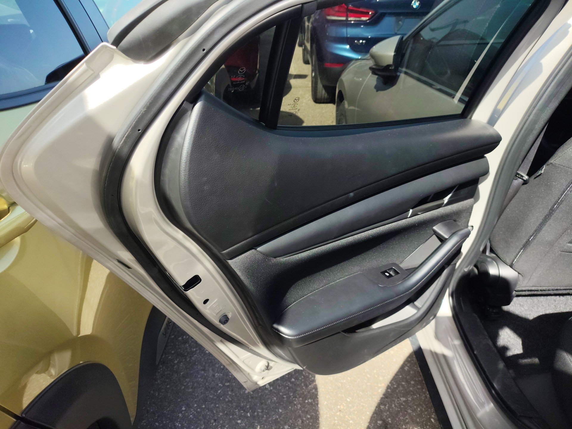 MAZDA MAZDA3